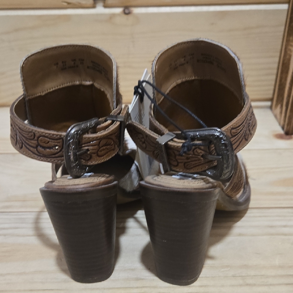 Myra Bag Tan and Cream Ankle Booties - Picture 3 of 7